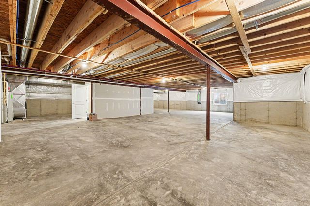 11602 Clyde Drive, Winfield, IN 46307