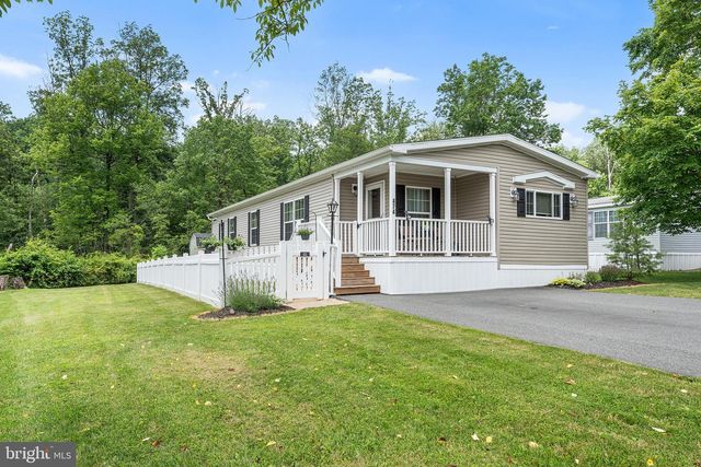 474 BARRINGTON RD, Macungie, PA 18062