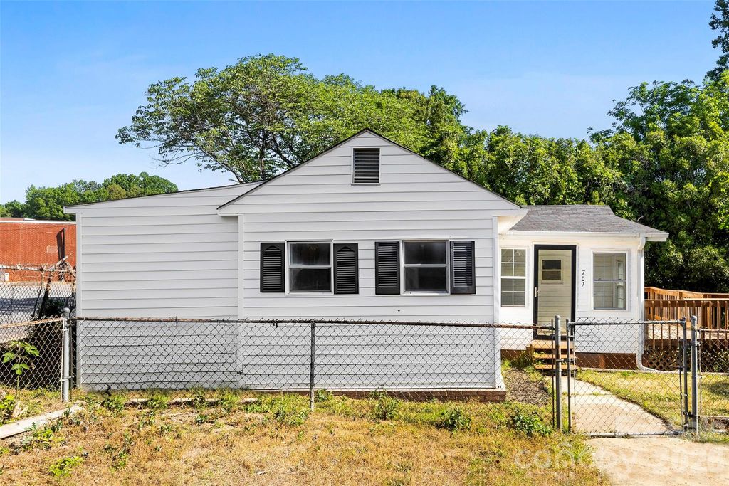 709 A Street, Bessemer City, NC 28016