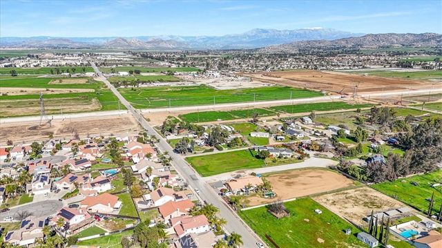 26637 Trumble Road, Menifee, CA 92585