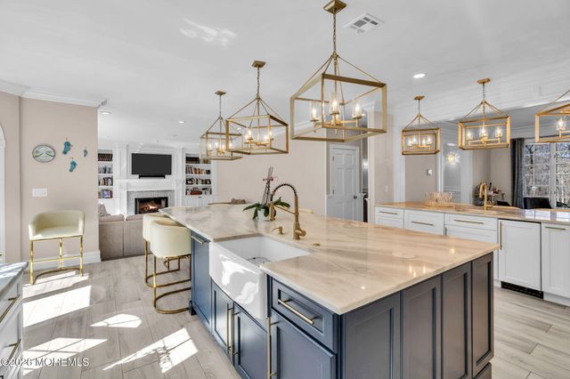 22 Chagall Road, Marlboro, NJ 07746