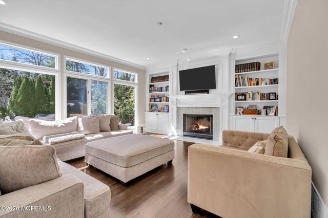 22 Chagall Road, Marlboro, NJ 07746