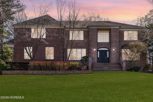 22 Chagall Road, Marlboro, NJ 07746