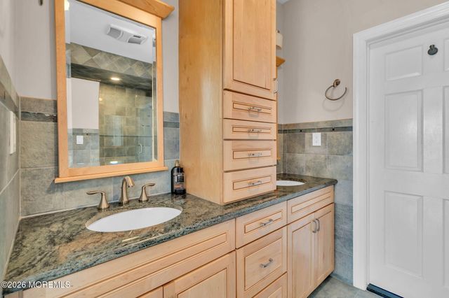 22 Chagall Road, Marlboro, NJ 07746