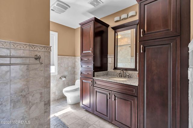 22 Chagall Road, Marlboro, NJ 07746