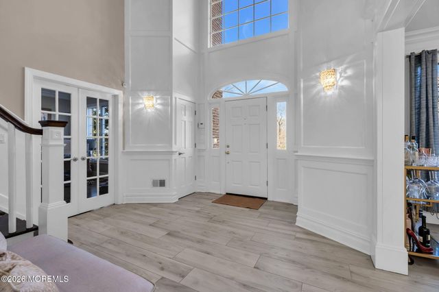 22 Chagall Road, Marlboro, NJ 07746