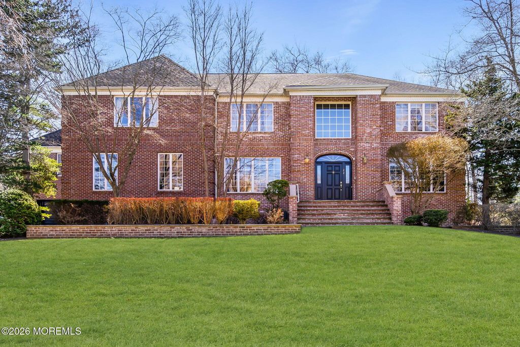 22 Chagall Road, Marlboro, NJ 07746