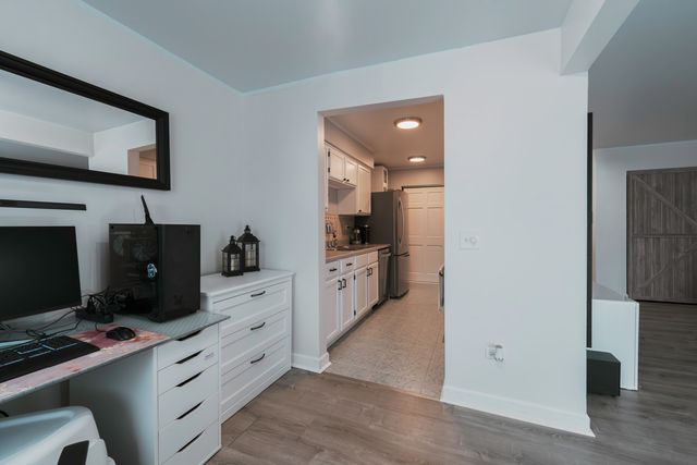 2515 E Olive Street 4H, Arlington Heights, IL 60004