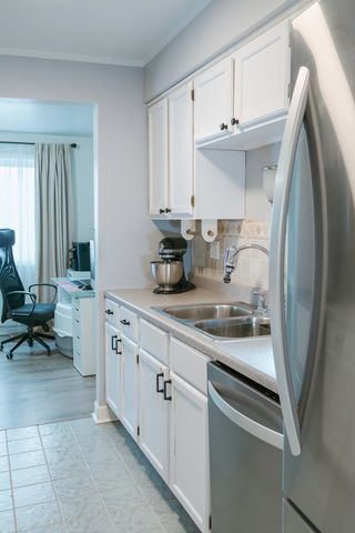 2515 E Olive Street 4H, Arlington Heights, IL 60004