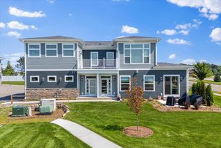 1438 Tenny AVENUE #201, Waukesha, WI 53189