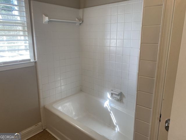 1720 Ridgefield Drive, Roswell, GA 30075