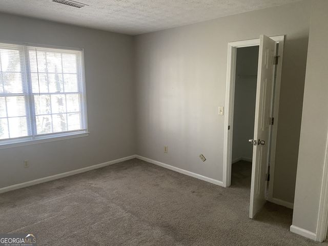 1720 Ridgefield Drive, Roswell, GA 30075