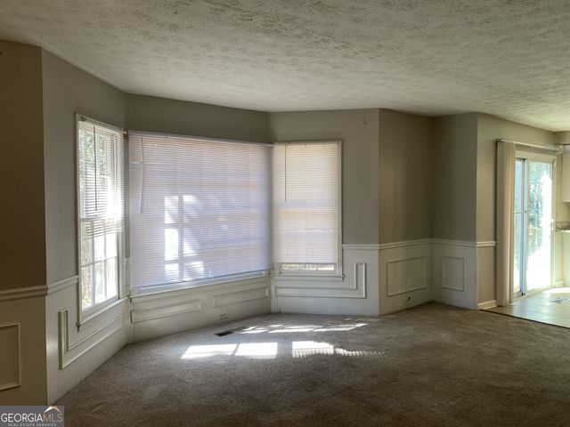 1720 Ridgefield Drive, Roswell, GA 30075