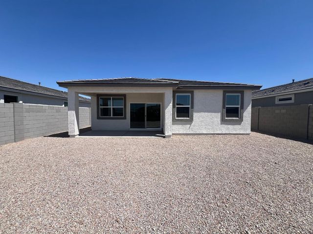 15645 W Desert Hollow Drive, Surprise, AZ 85387