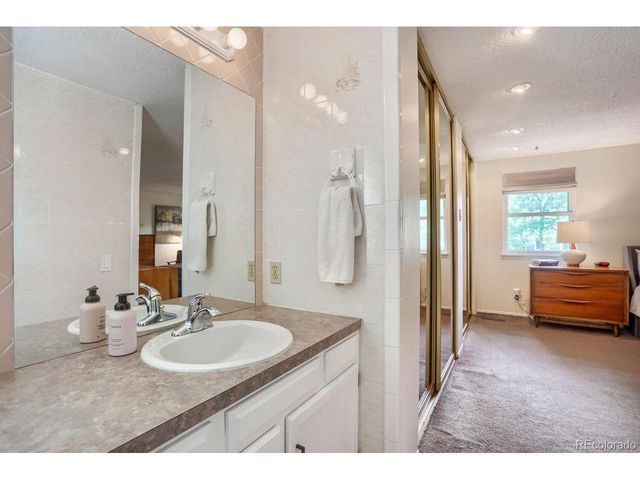 7883 S Ulster St, Centennial, CO 80112