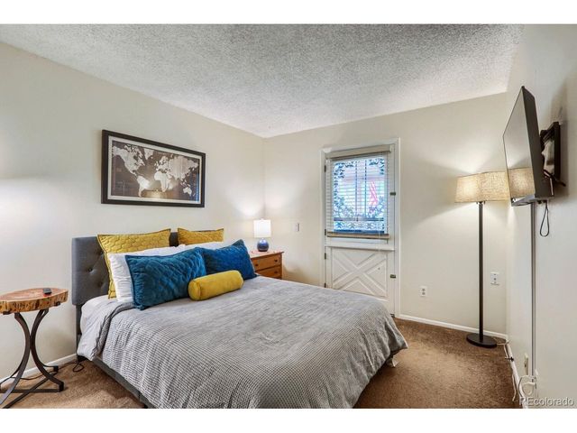 7883 S Ulster St, Centennial, CO 80112