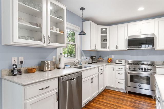 82 Euclid Street, South Haven, MI 49090
