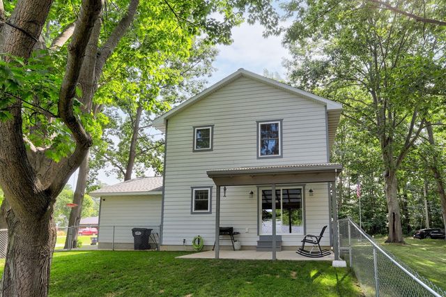 82 Euclid Street, South Haven, MI 49090
