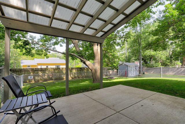 82 Euclid Street, South Haven, MI 49090
