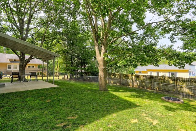 82 Euclid Street, South Haven, MI 49090