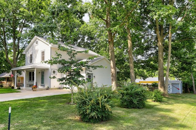 82 Euclid Street, South Haven, MI 49090