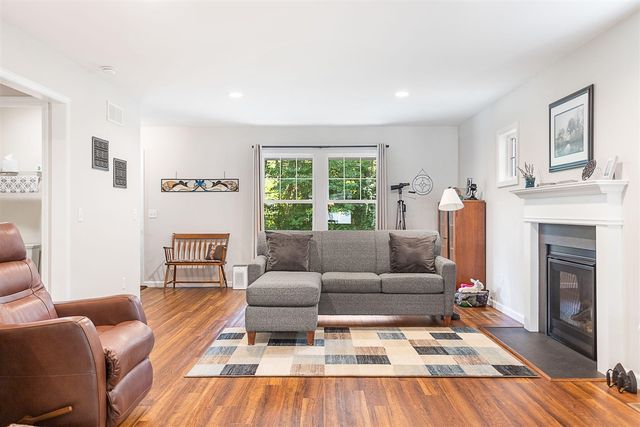 82 Euclid Street, South Haven, MI 49090