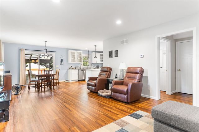 82 Euclid Street, South Haven, MI 49090