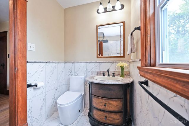 3417 Algona Place, Cincinnati, OH 45207