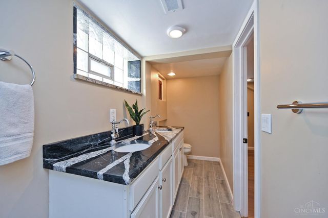 3417 Algona Place, Cincinnati, OH 45207