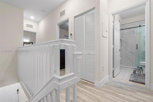 3272 W 92nd Pl, Hialeah, FL 33018