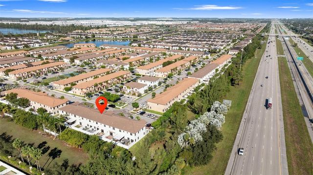 3272 W 92nd Pl, Hialeah, FL 33018