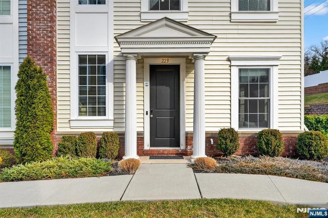 223 Bradley Drive, Wood Ridge, NJ 07075