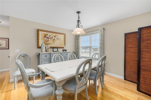 33 Abatecola Way, Johnston, RI 02919