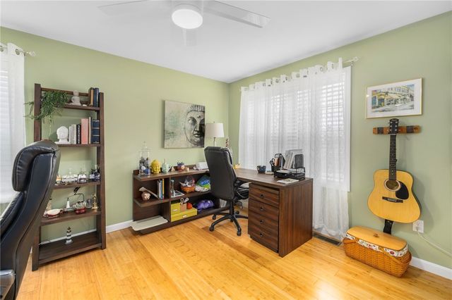 33 Abatecola Way, Johnston, RI 02919