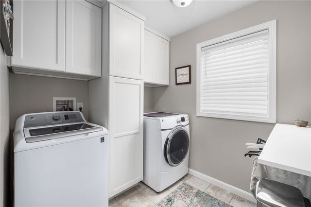 33 Abatecola Way, Johnston, RI 02919