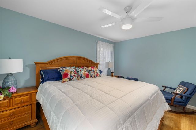 33 Abatecola Way, Johnston, RI 02919