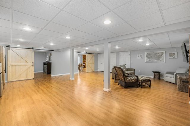 33 Abatecola Way, Johnston, RI 02919