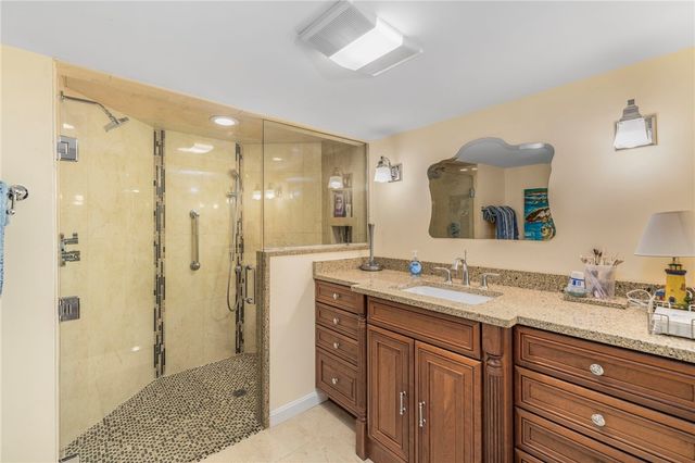 33 Abatecola Way, Johnston, RI 02919