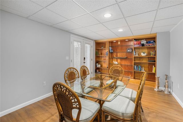 33 Abatecola Way, Johnston, RI 02919
