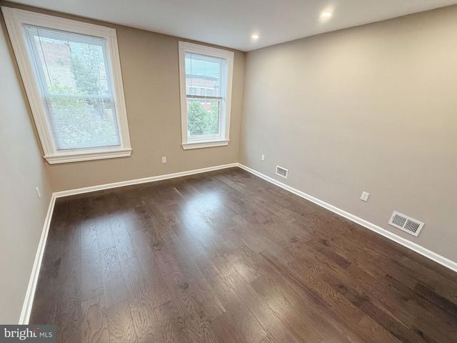 715 N PATTERSON PARK AVE, Baltimore, MD 21205