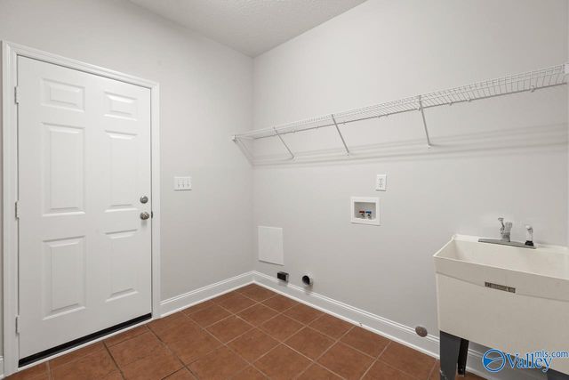 705 Wade Road, Owens Cross Roads, AL 35763
