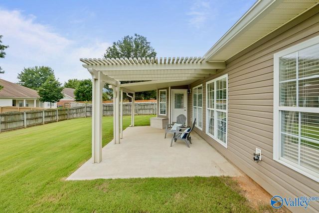 705 Wade Road, Owens Cross Roads, AL 35763