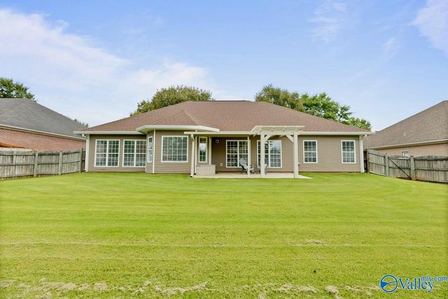 705 Wade Road, Owens Cross Roads, AL 35763