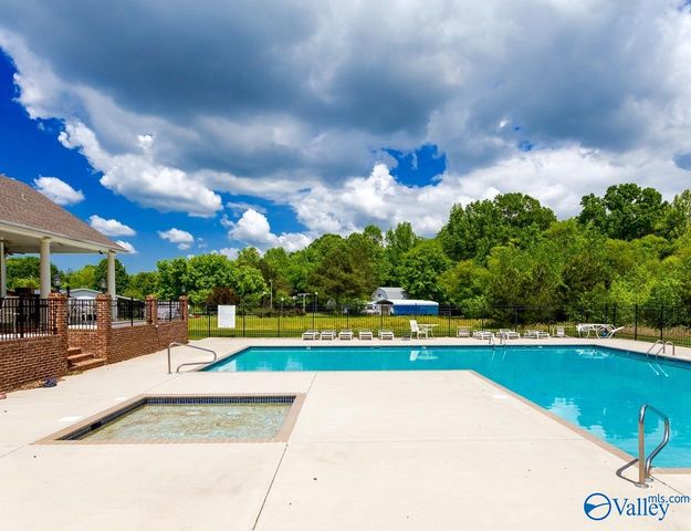 705 Wade Road, Owens Cross Roads, AL 35763
