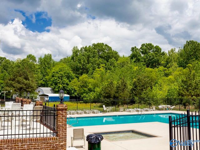 705 Wade Road, Owens Cross Roads, AL 35763