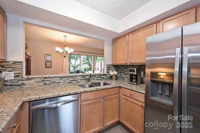 9327 S Vicksburg Park Court, Charlotte, NC 28210