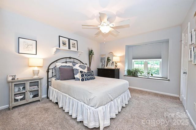 9327 S Vicksburg Park Court, Charlotte, NC 28210
