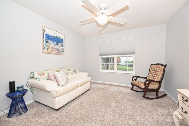 9327 S Vicksburg Park Court, Charlotte, NC 28210