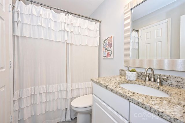 9327 S Vicksburg Park Court, Charlotte, NC 28210