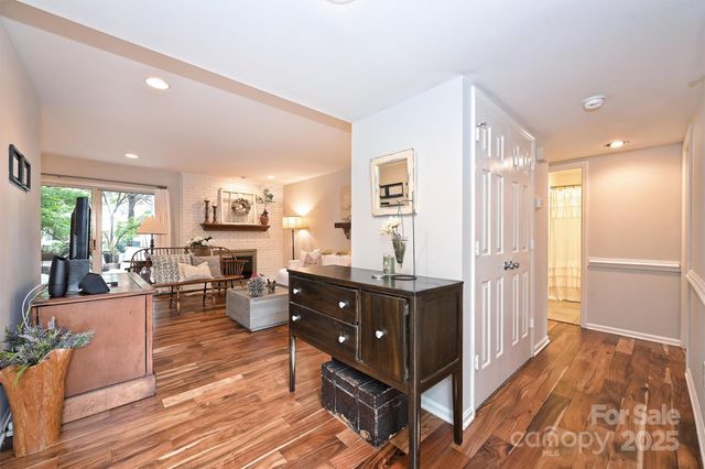 9327 S Vicksburg Park Court, Charlotte, NC 28210